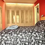 Housingleon- Barrio Húmedo (Plaza del Grano)