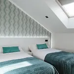Apartamentos MK77 León - Atiko