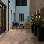 Palacio Real Hostel