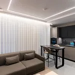 Mauro Suites