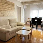 Oak Flat - 4 Habitaciones, 2 Banos, Terrazas-
