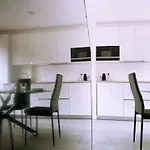 Ramon Y Cajal Suites De Luxe