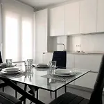 Ramon Y Cajal Suites De Luxe