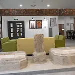 Palacio Real Hostel