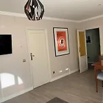 Casa Palomera - Casa completa con jardín, gimnasio y garaje privados