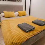 Lujoso Y Amplio Apartamento Con Parking Incluido