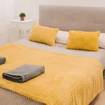 Lujoso Y Amplio Apartamento Con Parking Incluido