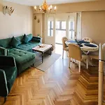 Apartamento Plaza Mayor Humedo Con Parking Incluido