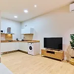Apartamentos Delia By Gaiarooms