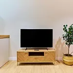 Apartamentos Delia By Gaiarooms