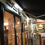 Le Petit León