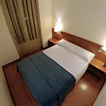 Hostal Prada Borges
