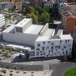 Entrevias Lodging - Con Garaje Y Wifi