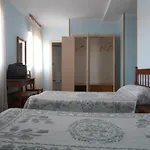 Hostal ** EC León