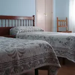 Hostal ** EC León