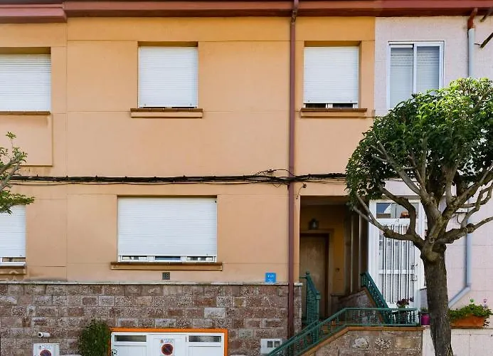 Housingleon - Casa Nueva A 400 Metros De La Plaza Mayor