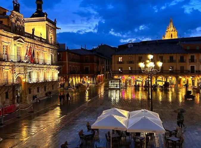 Plaza Mayor Leon - Bohemia