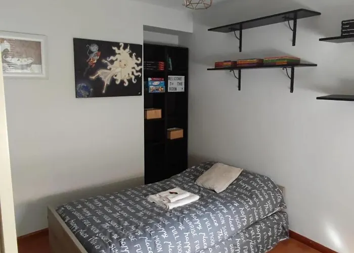 plaza del grano - barrio húmedo -