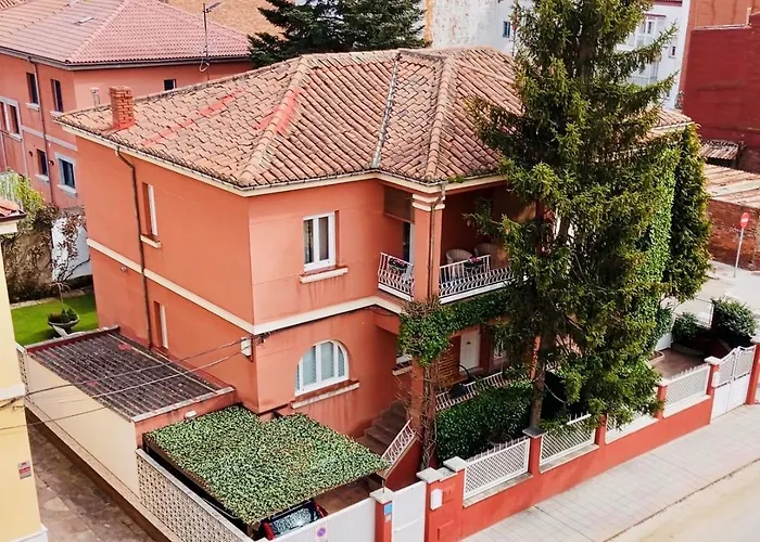 Casa Palomera - Casa completa con jardín, gimnasio y garaje privados