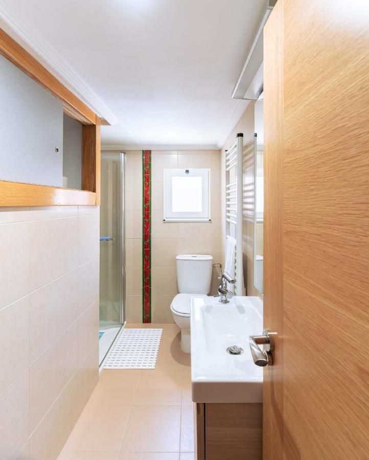 Housingleon - Casa Nueva A 400 Metros De La Plaza Mayor Leon