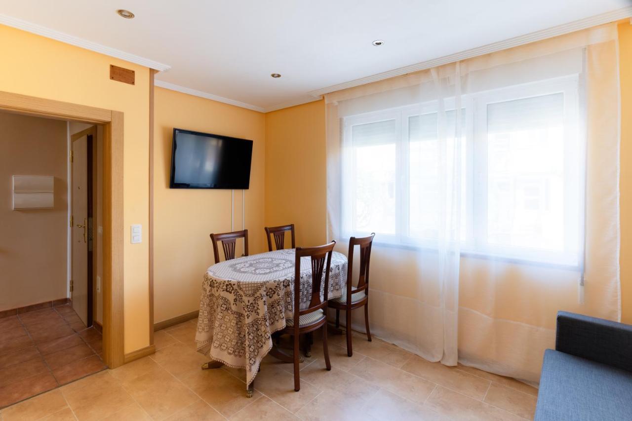 Housingleon - Casa Nueva A 400 Metros De La Plaza Mayor Leon