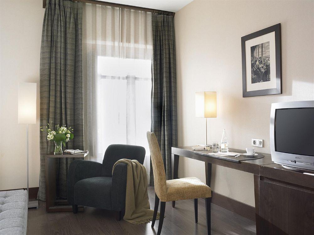 Hotel Nh Collection Plaza Mayor 4*