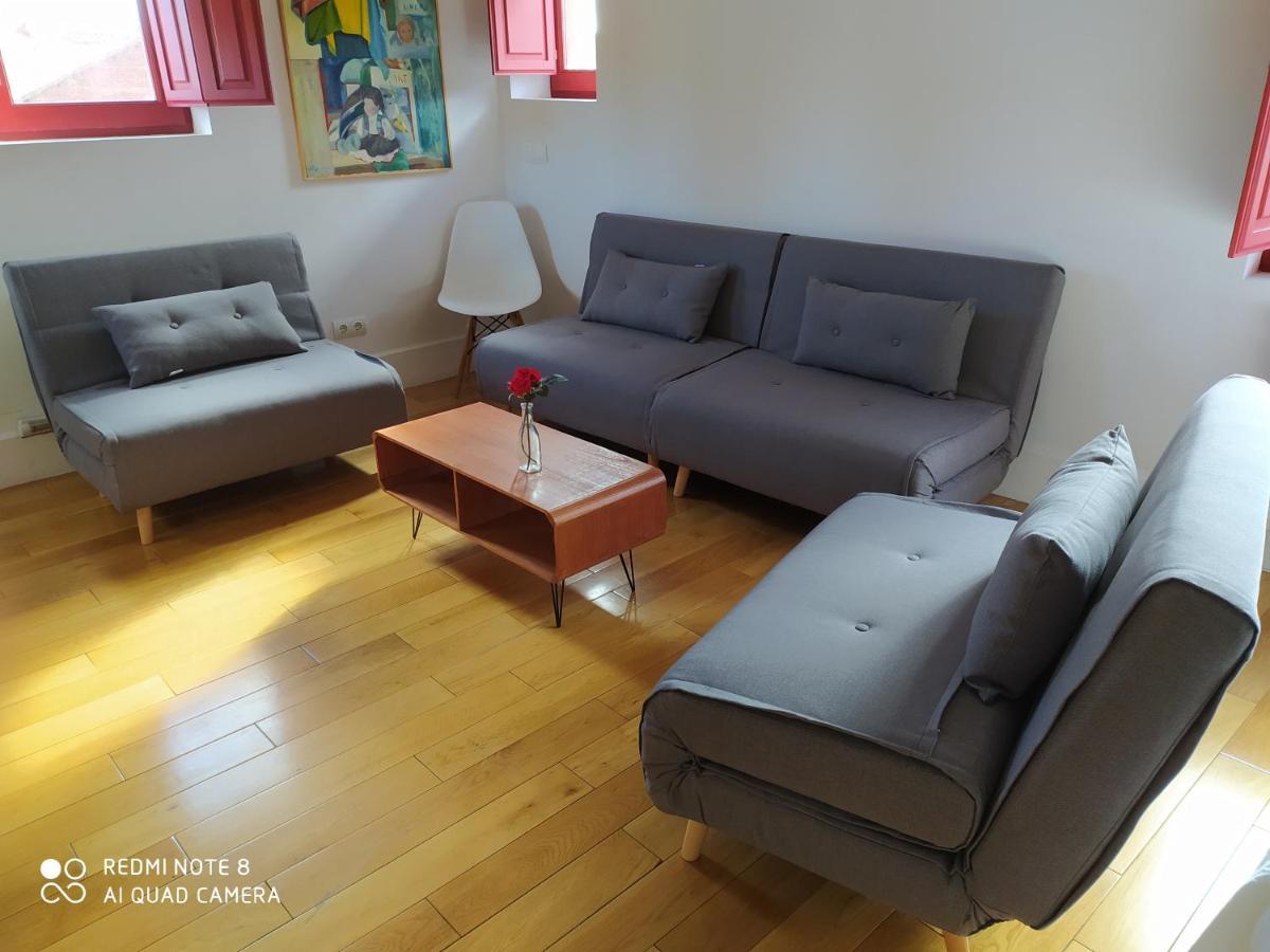 La Casita De *
