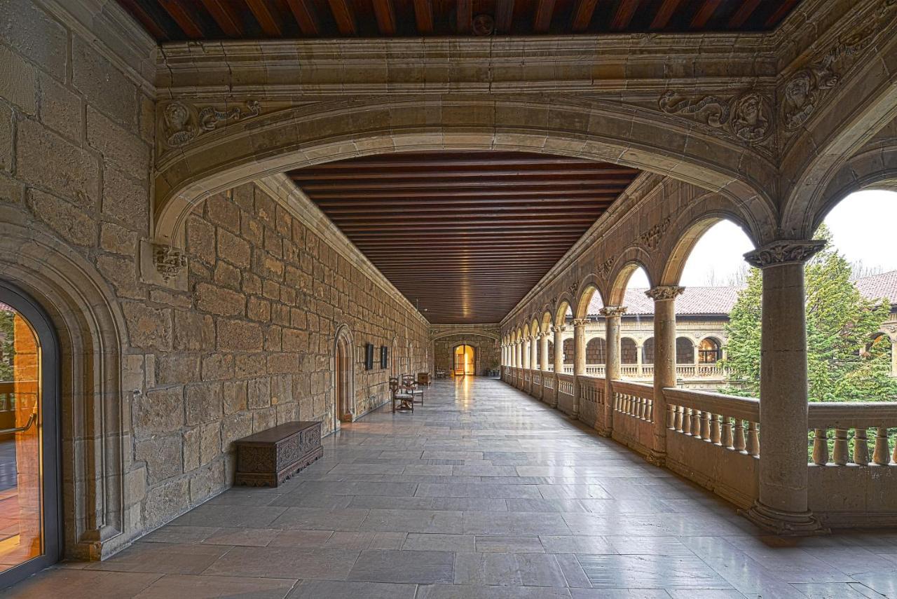 De Turismo De Hotel Leon