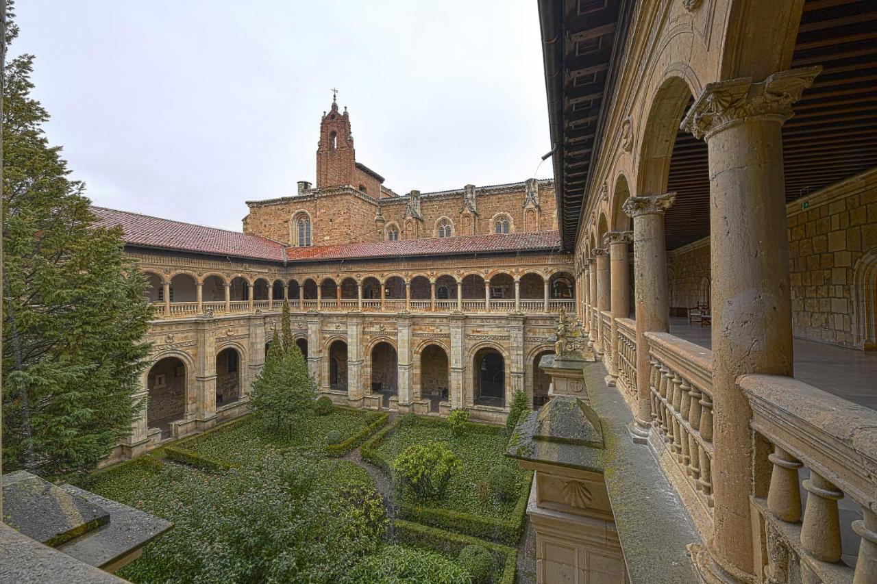De Turismo De 5* Leon