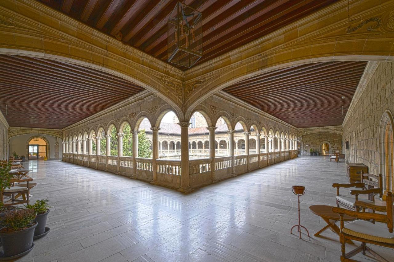 De Turismo De Hotel Leon