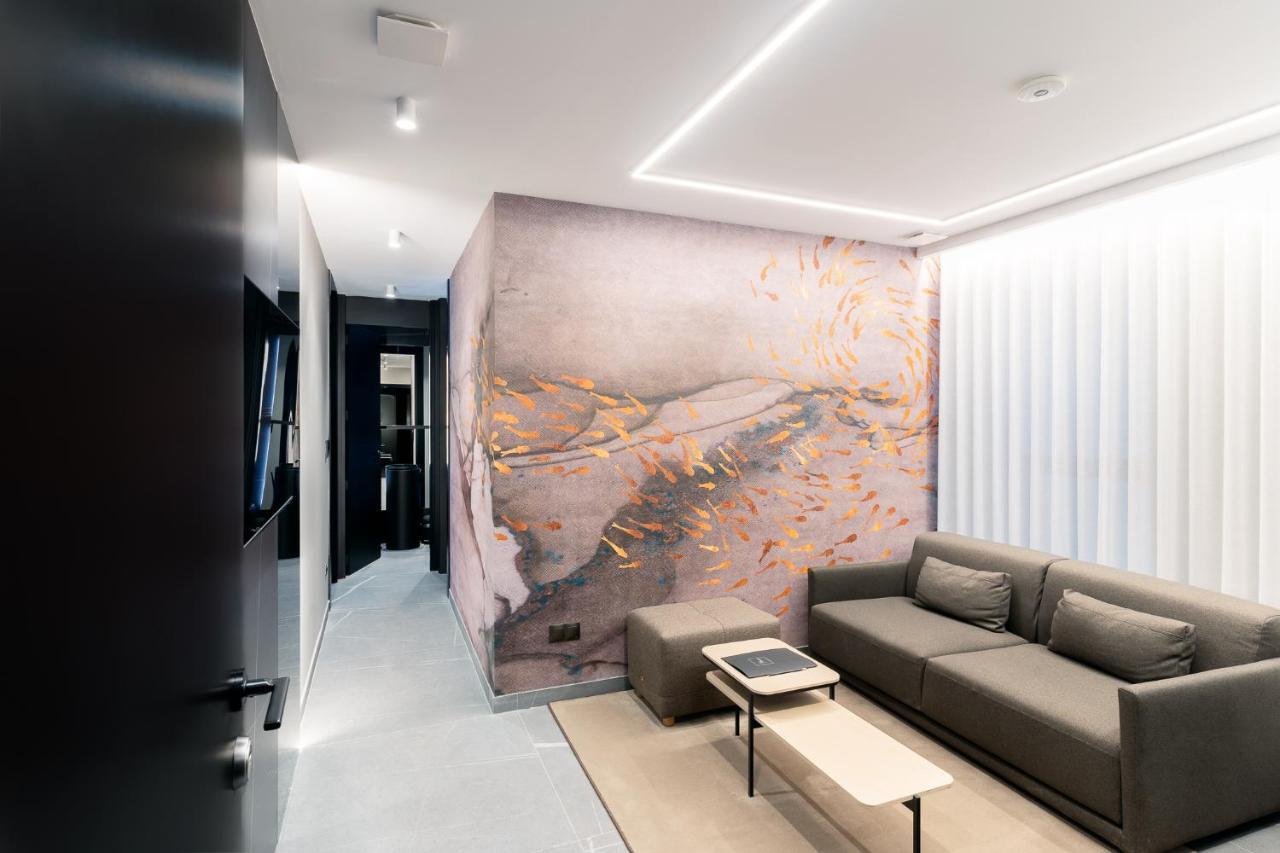 Mauro Apartahotel