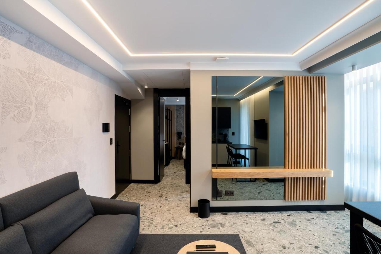 Mauro Apartahotel León