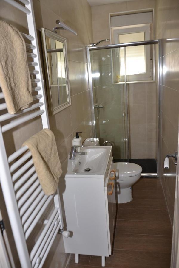 Savala House Leon