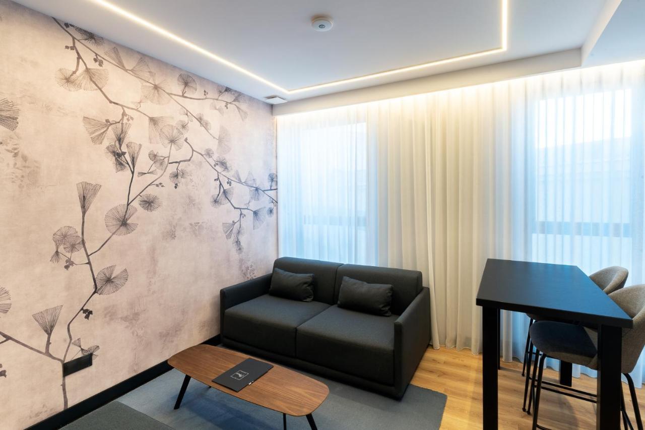Mauro Apartahotel León
