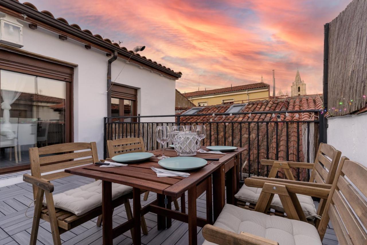 Housingleón - Atico Gaudí Apartamento