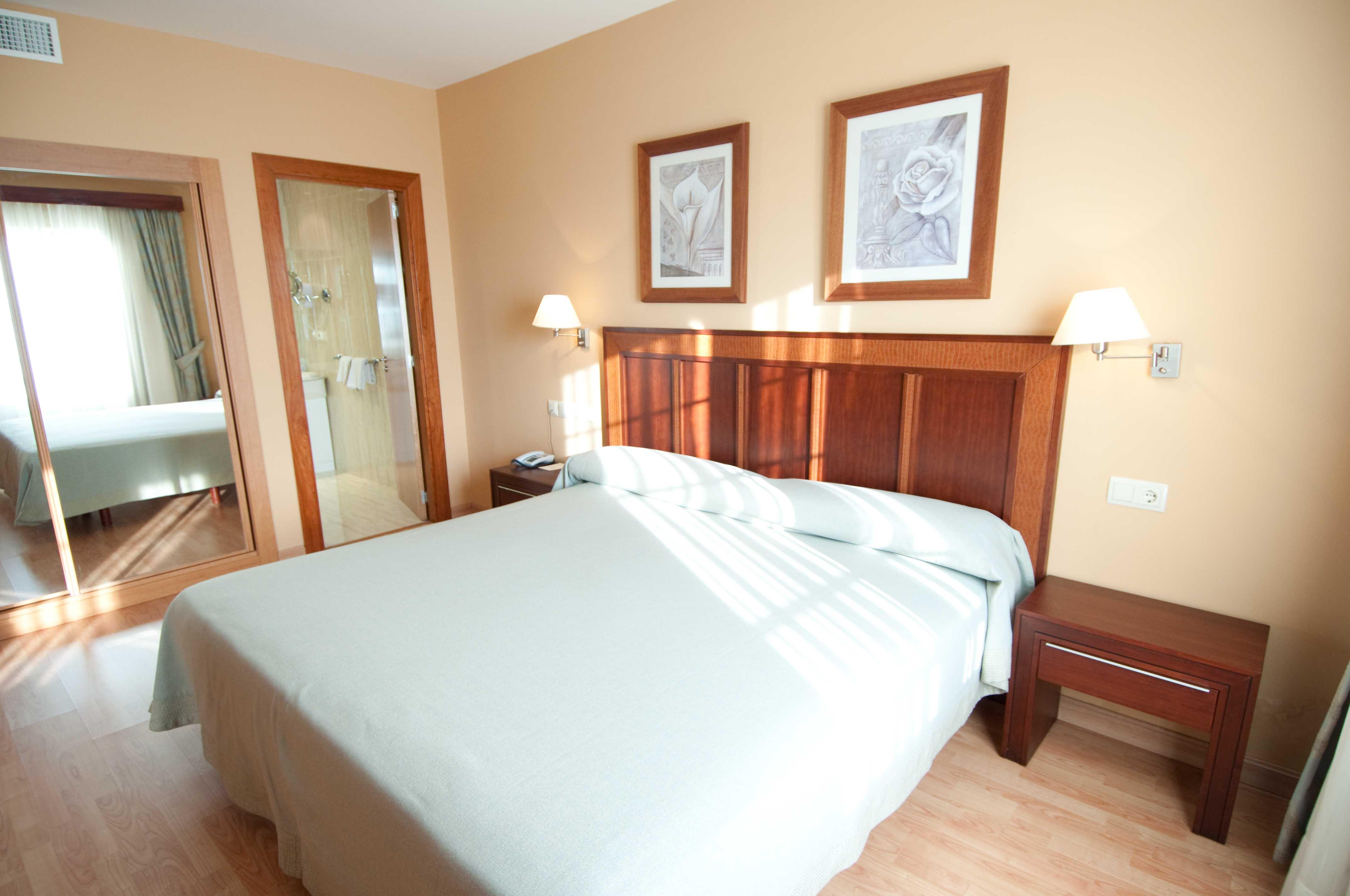 Hotel Santiago León