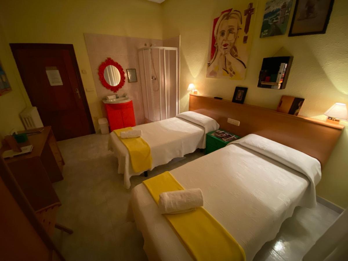 Alvarez Guest house *