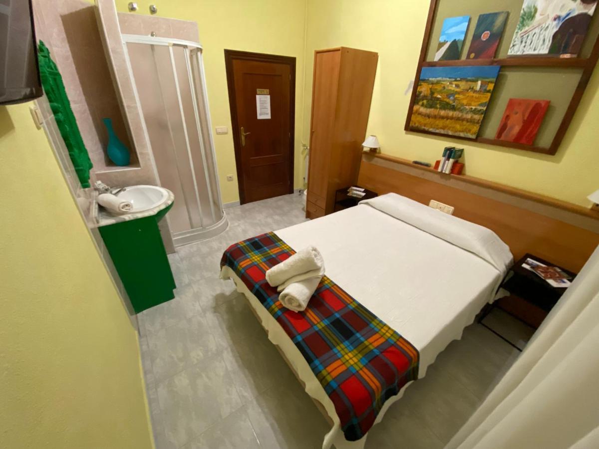 Alvarez Guest house *