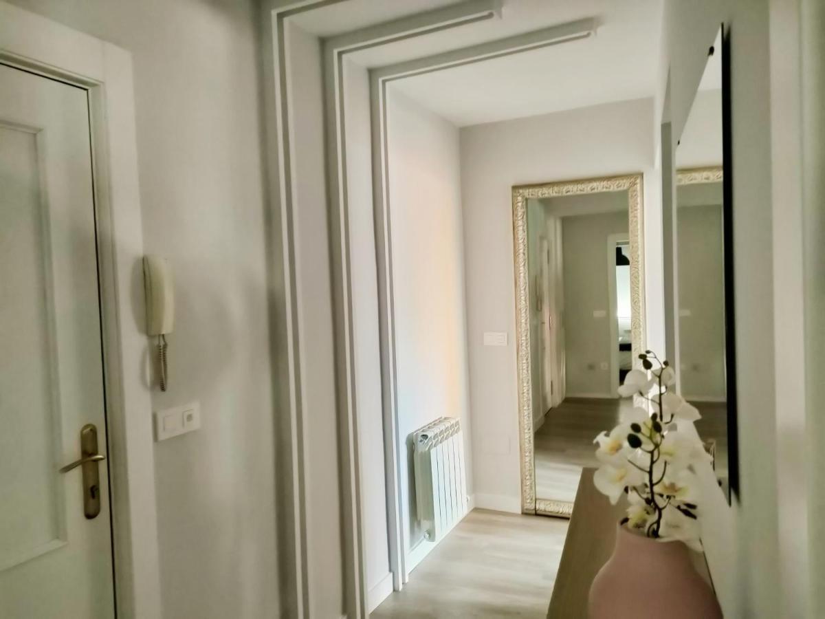 Apartment Housingleon Velarde Leon
