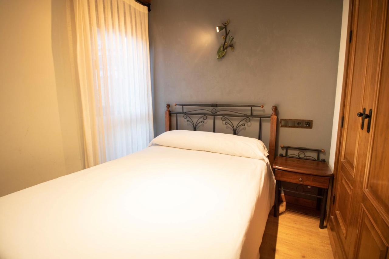 Alda Casco Antiguo Guest house 2*