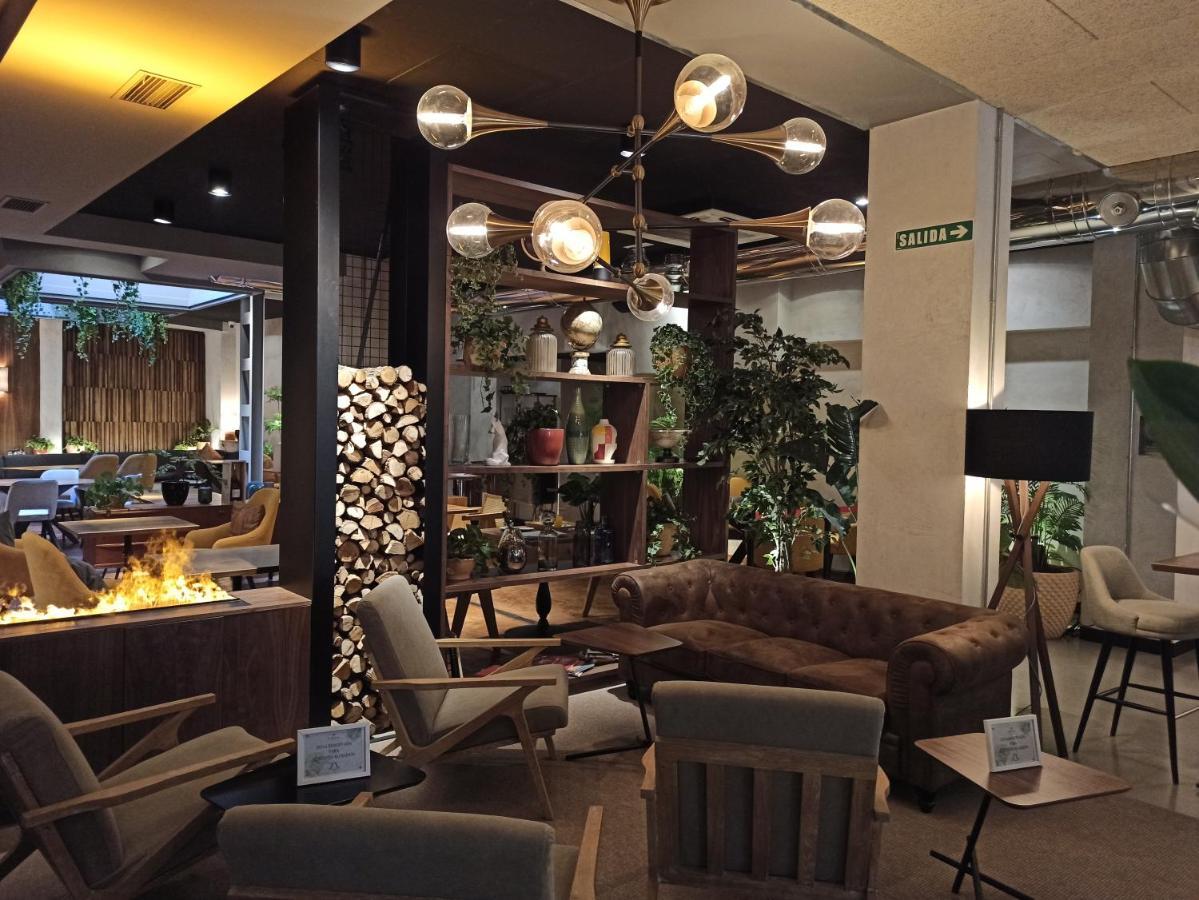 Arva Paris