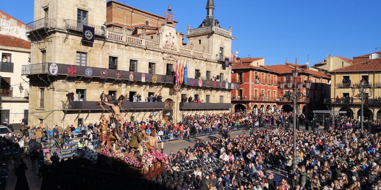 Plaza Mayor Apartamento León