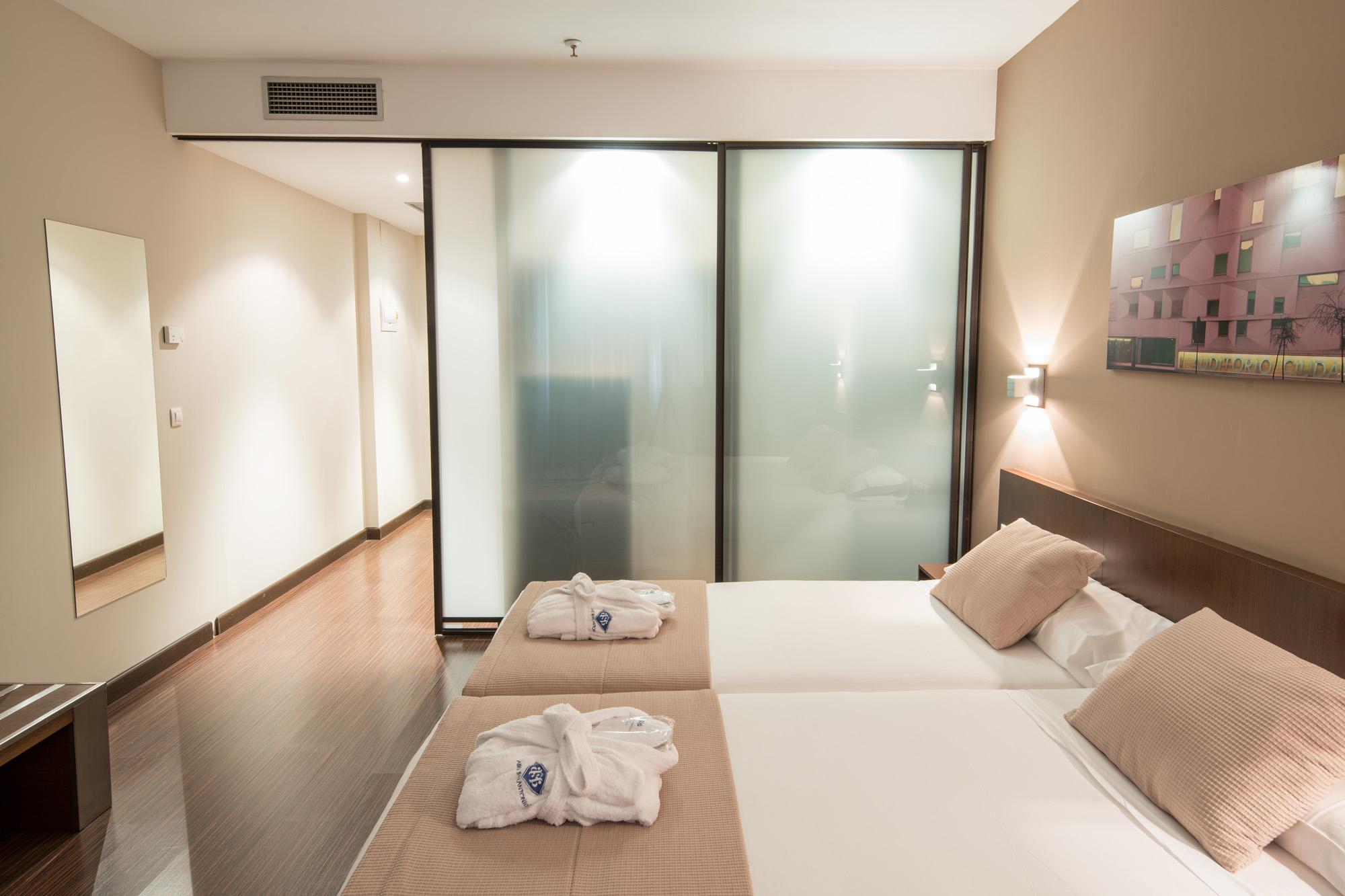 Abad San Antonio 4* León