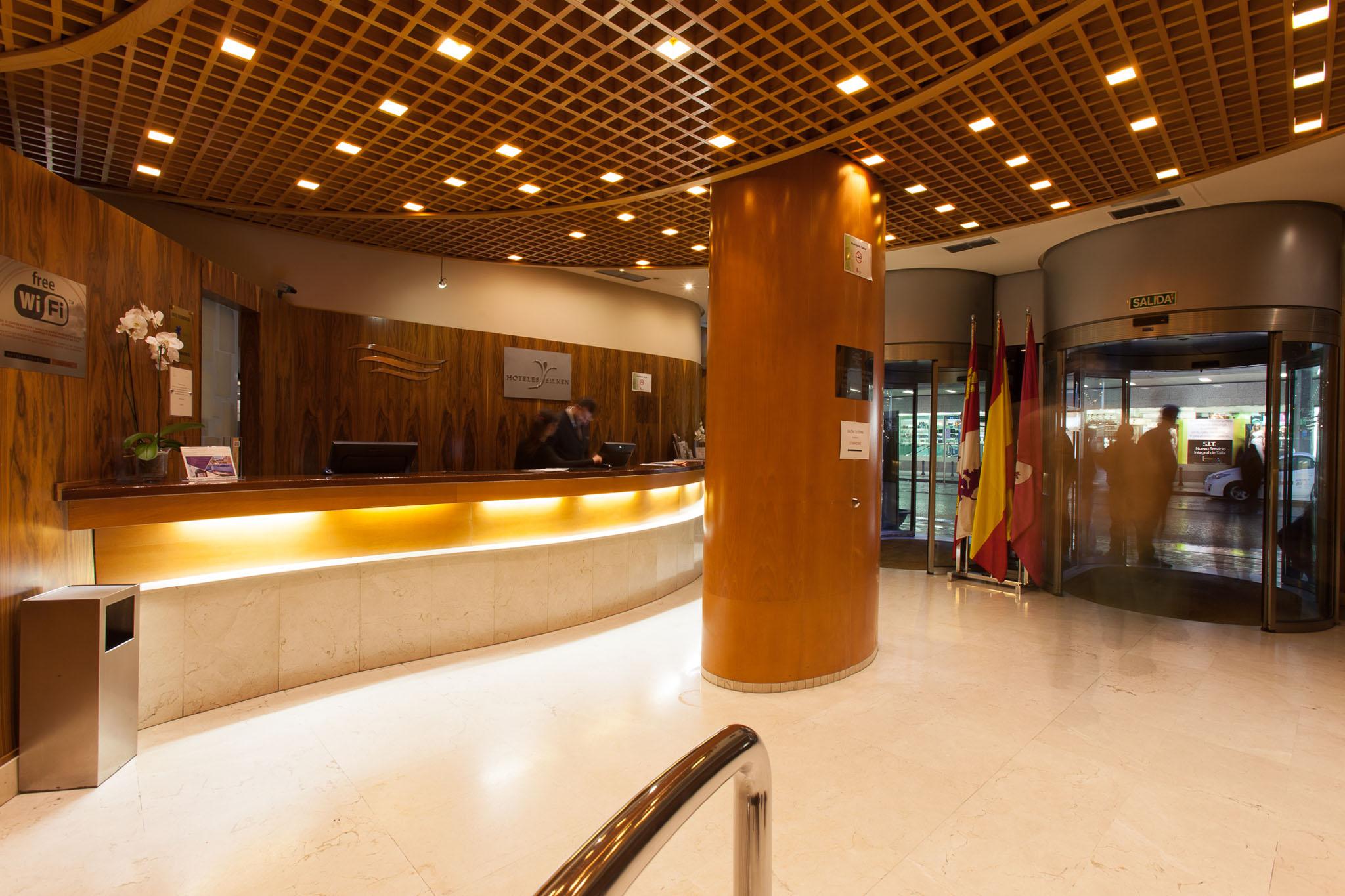 Silken Luis De Hotel