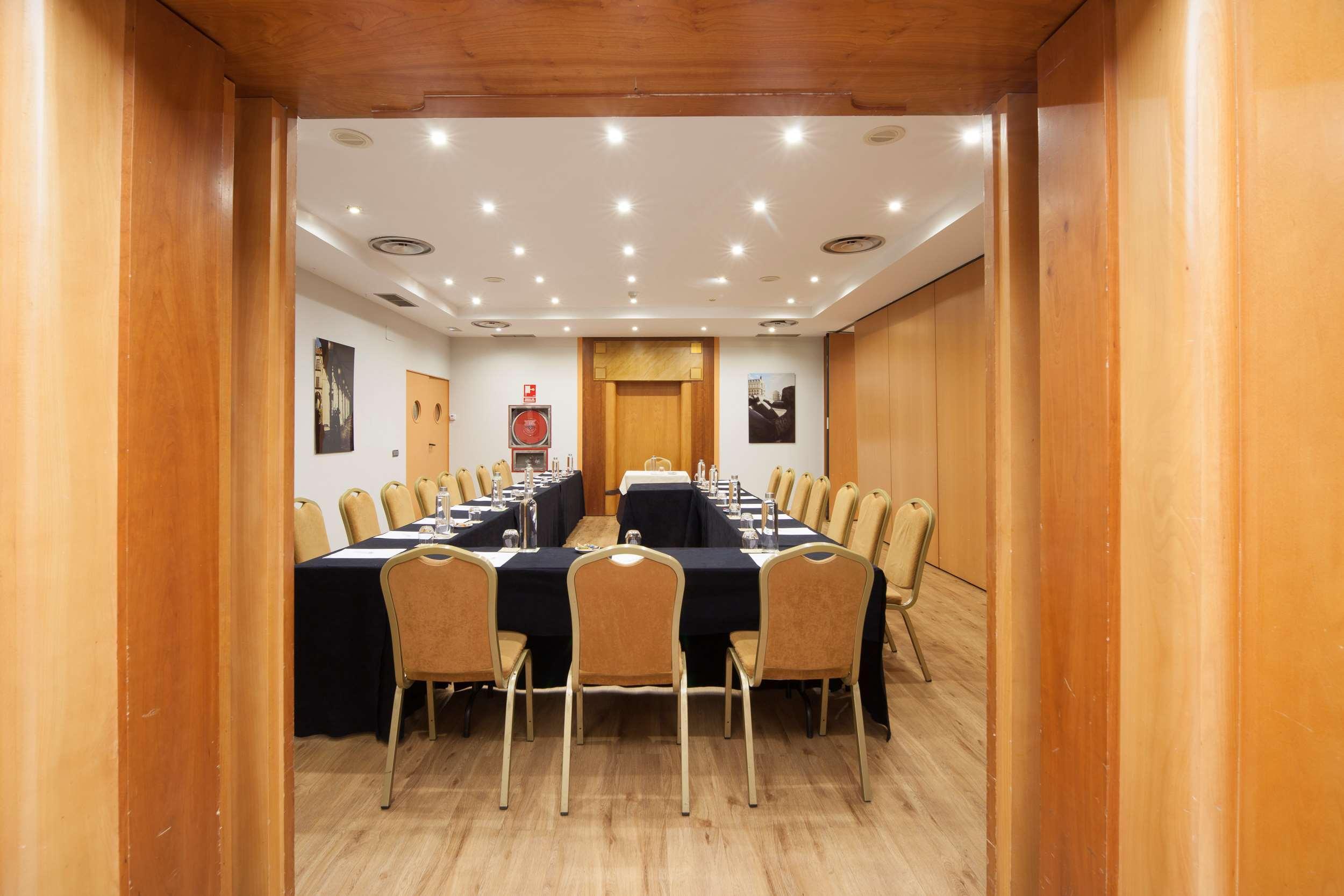 Hotel Silken Luis De