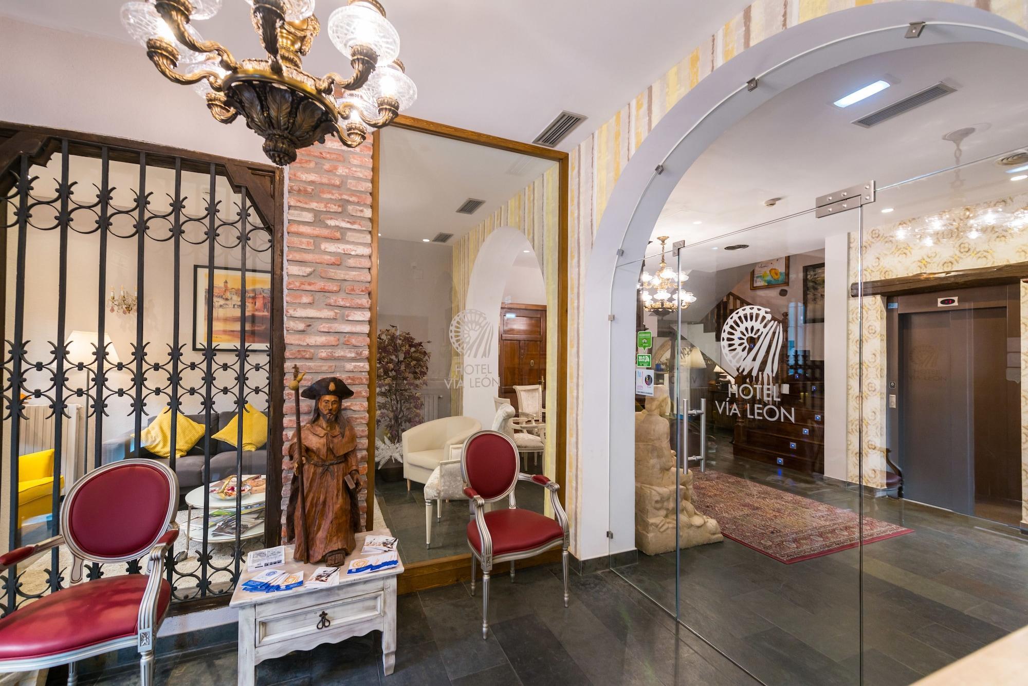 Alda Vía Hotel 3*