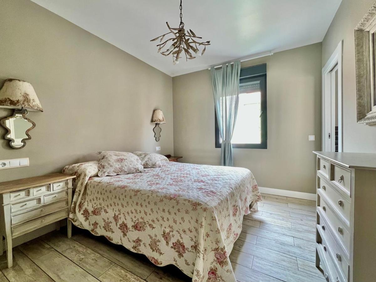 Housing Unifamiliar Con Patio A 100 Metros De La Catedral Holiday home *