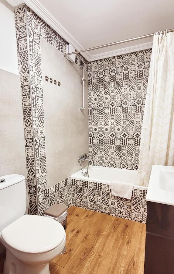 Www Sanmartinplaza Es En El Corazón Del Casco Histórico Apartamento León