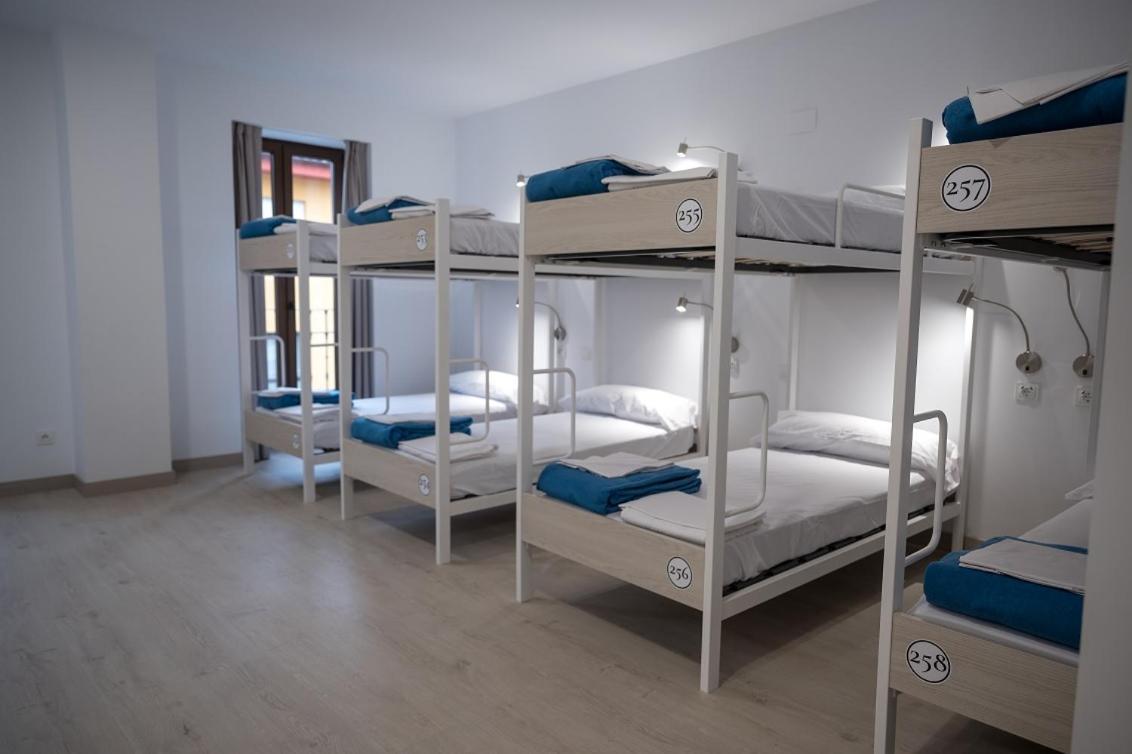 Hostel Palacio Real *