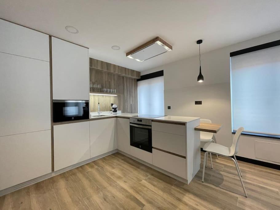 Mk77 Serrano 33 Apartment Leon